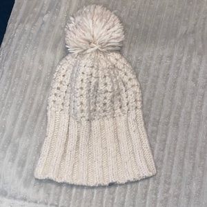 Lauren Conrad winter hat